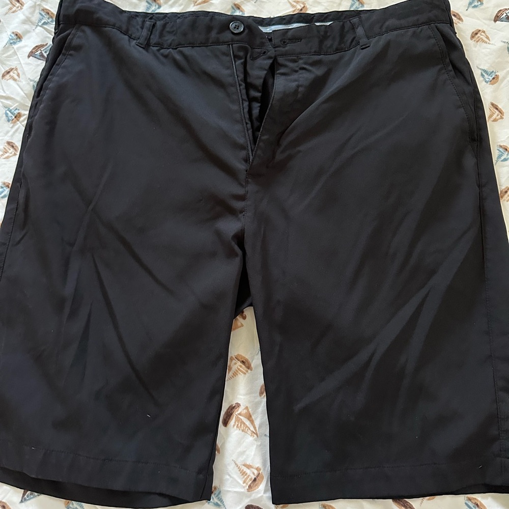 Ping Black men’s golf shorts. Size 38